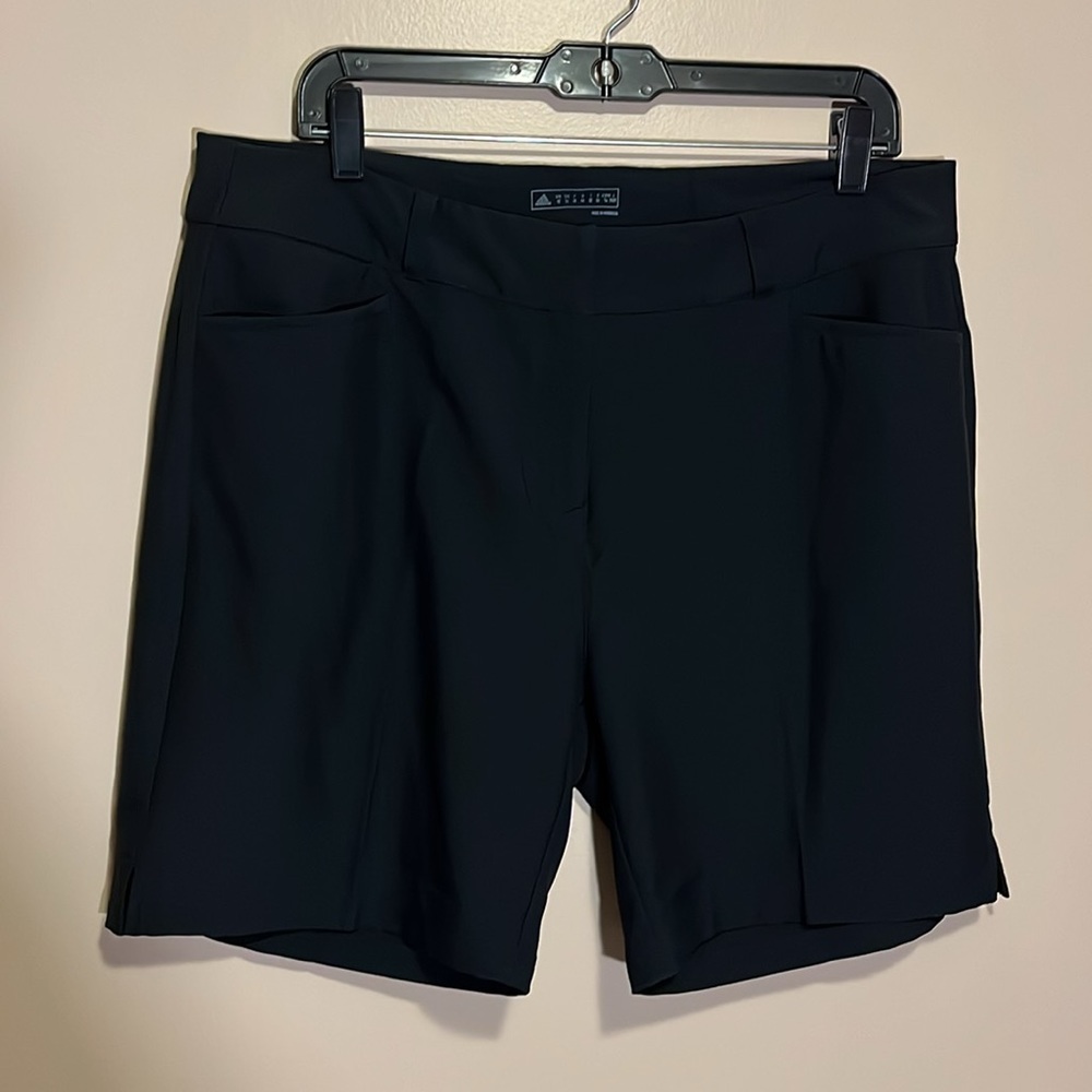 ADIDAS GOLF Women's 7 INCH Shorts Black Size 14. Casual .Light Weight .Stretch